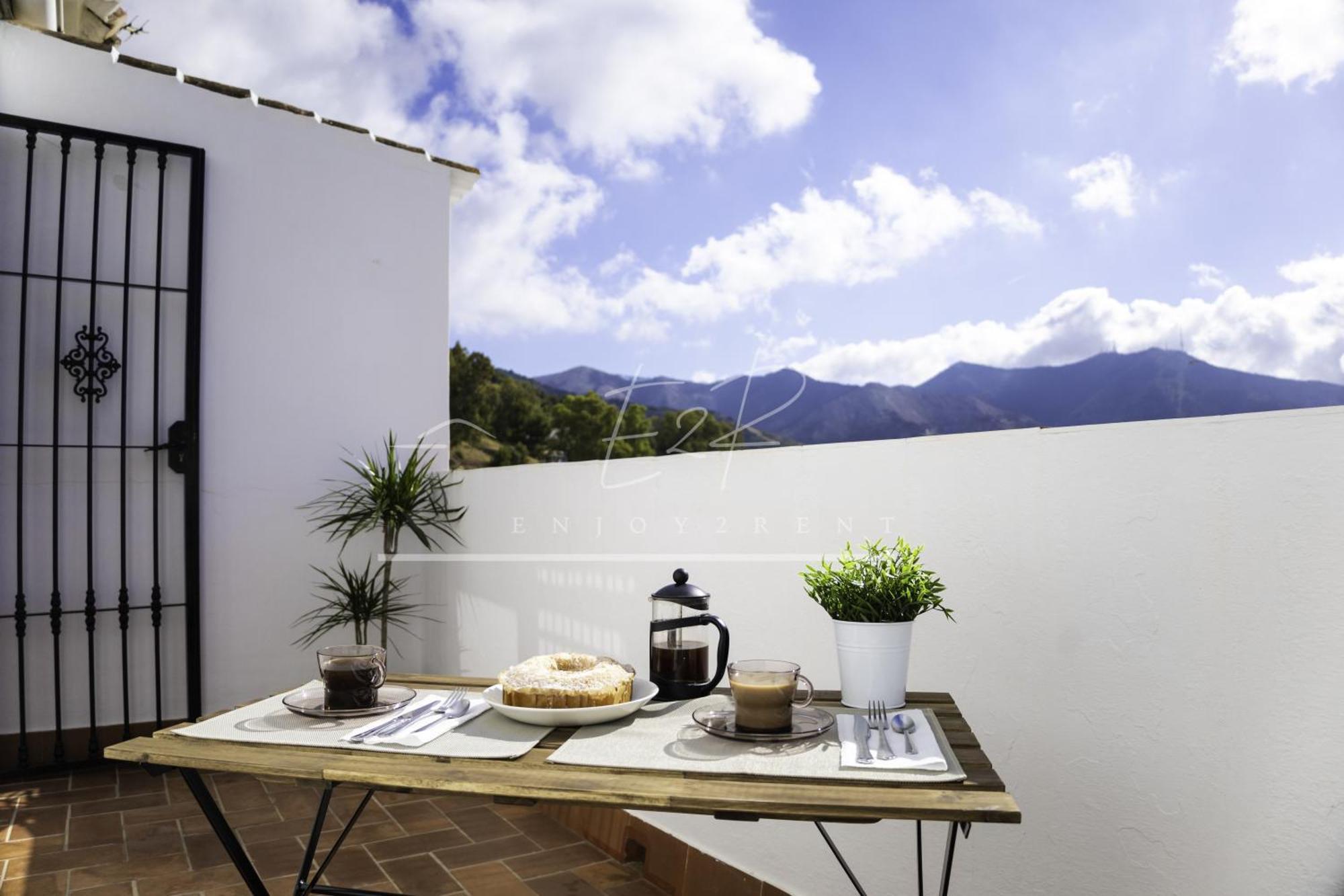 Enjoy2rent Apartamento Charcones En Pueblo Apartment